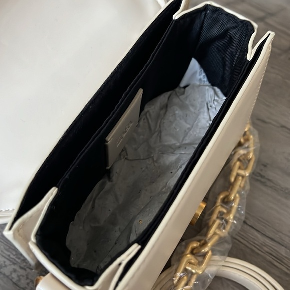 Zara Cross body bag with metal handle trim - Picture 8 of 10